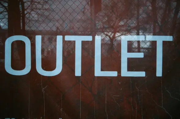 outletdeautopartes.com